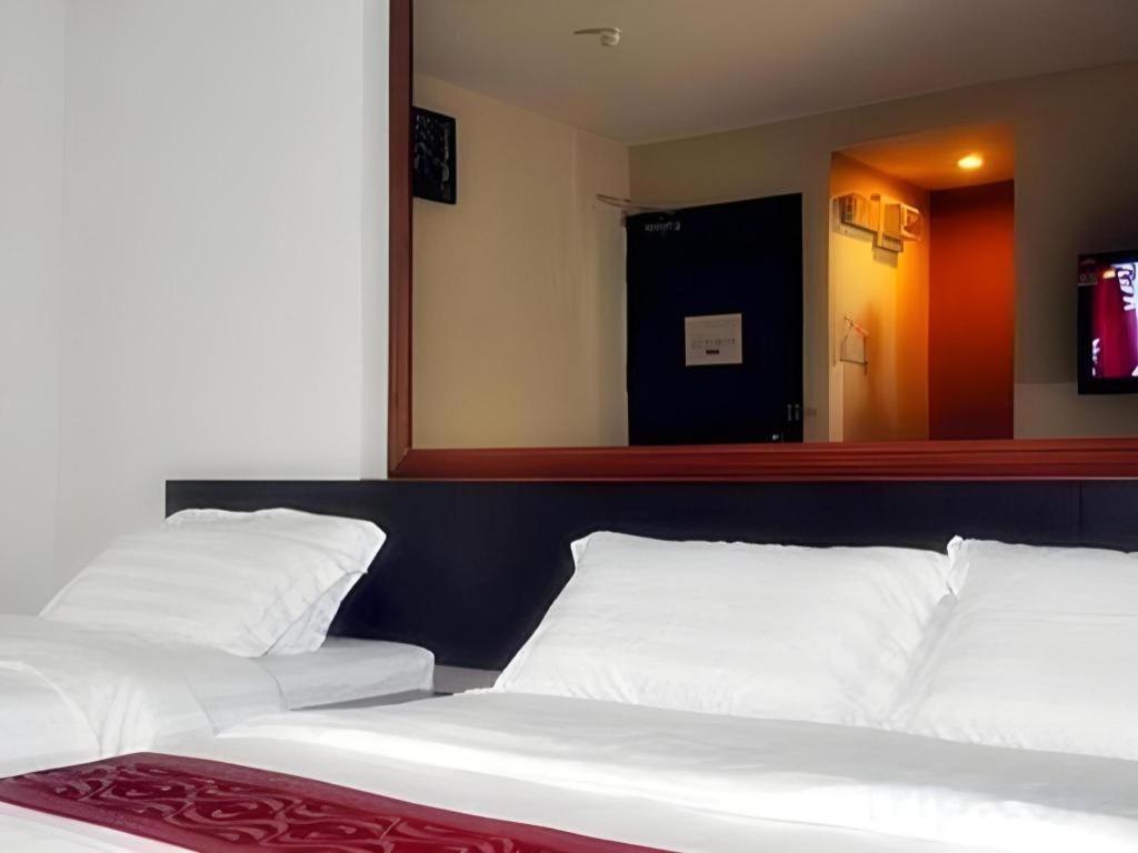 Goldenhill Hotel Kota Kinabalu Exteriör bild