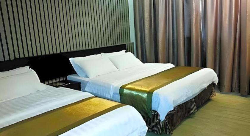 Goldenhill Hotel Kota Kinabalu Exteriör bild
