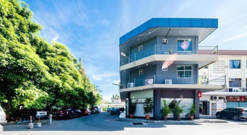 Goldenhill Hotel Kota Kinabalu Exteriör bild